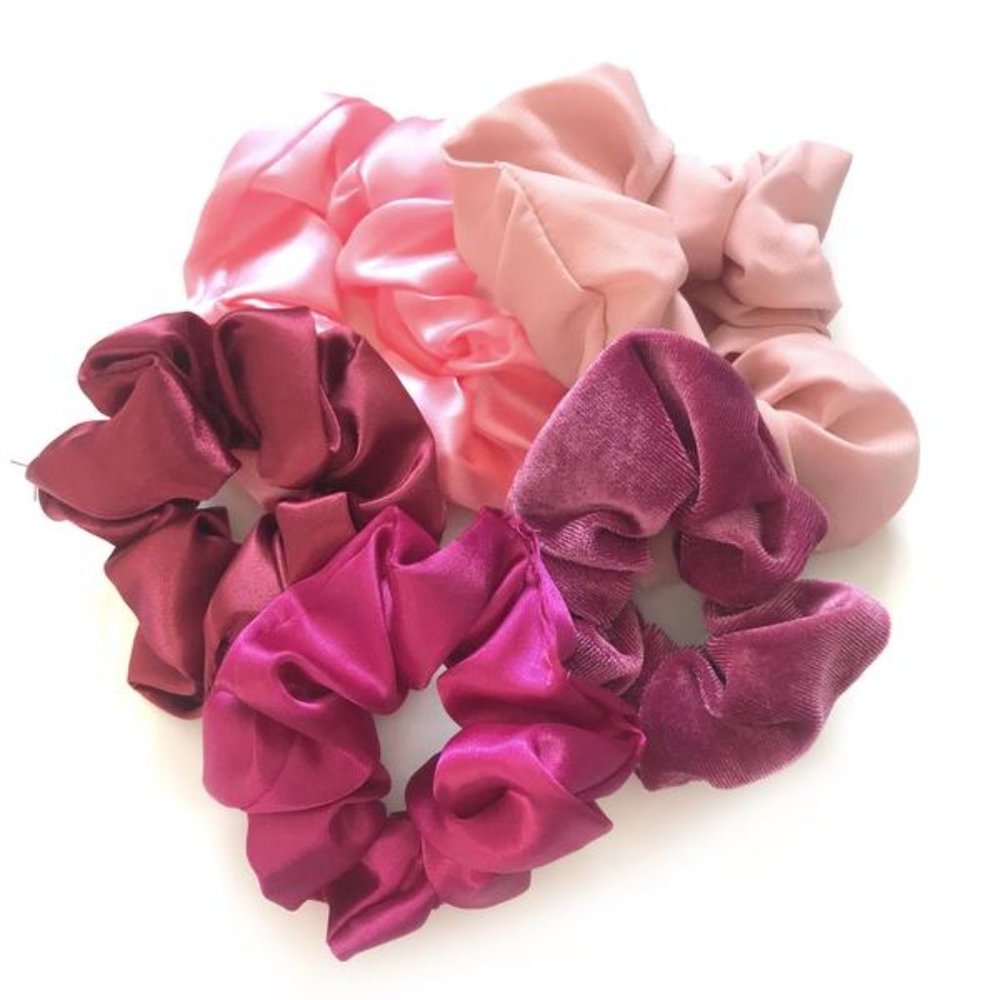 NEW 5PC Pink Scrunchie Set